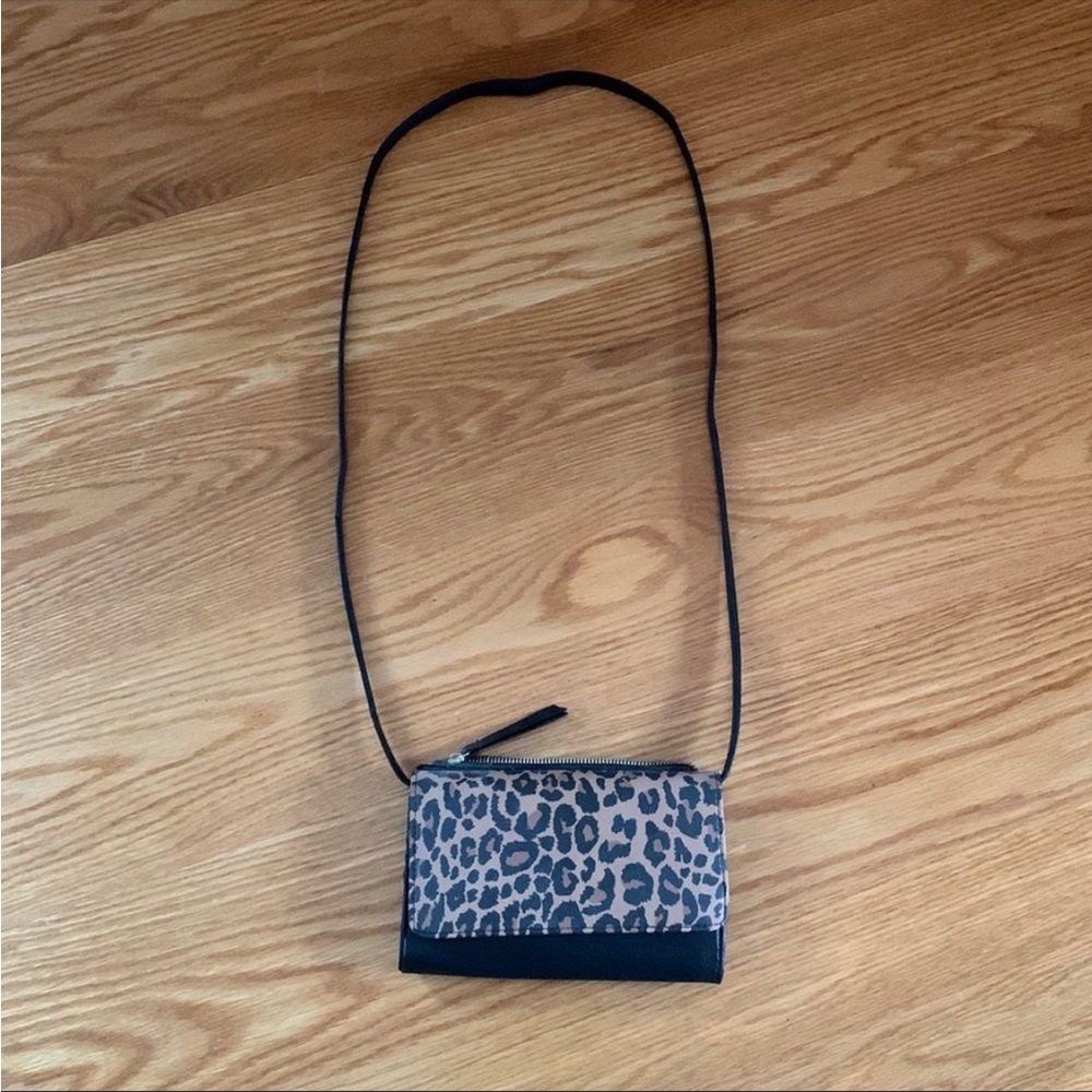 Leopard crossbody